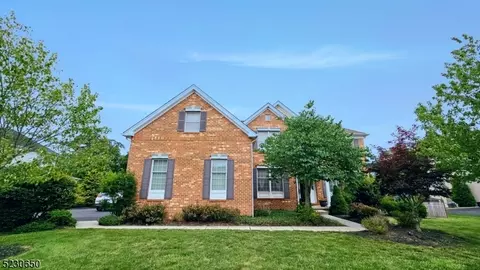 27 Boehm Way, Hillsborough, NJ 08844