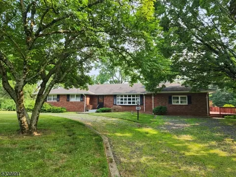 244 Weston Rd, Somerset, NJ 08873