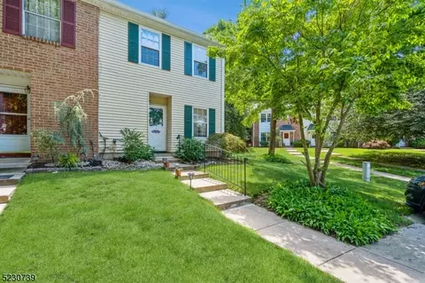 49 Morgan Pl, East Brunswick, NJ 08816
