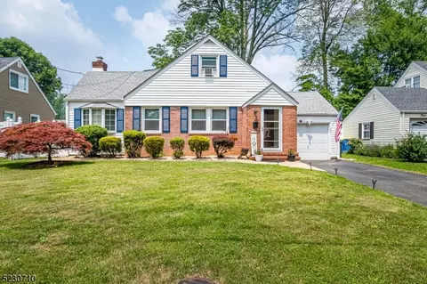 430 Oakridge Ave, North Plainfield, NJ 07063