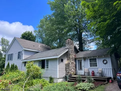104 Grandview Rd, Vernon Twp, NJ 07422