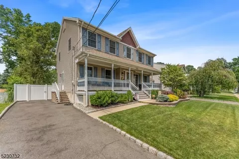 190 Oak Manor Pkwy, South Plainfield, NJ 07080