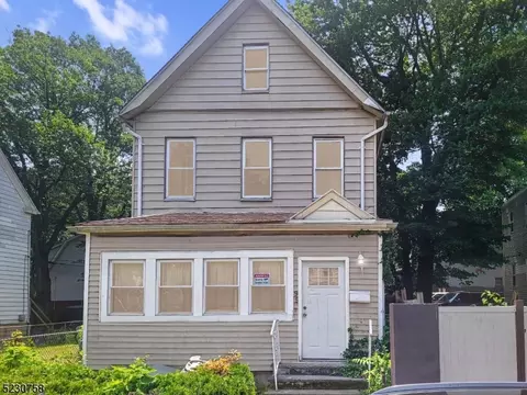 95 Rhode Island Ave, East Orange, NJ 07018