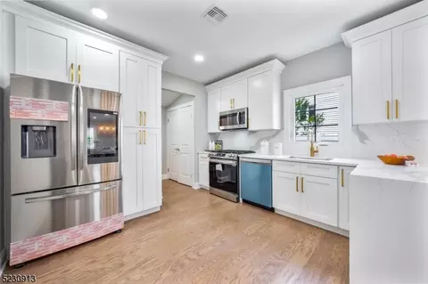 17 Henry St, Summit, NJ 07901 photo 8