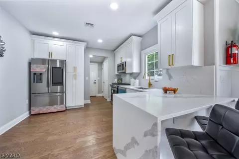 17 Henry St, Summit, NJ 07901 photo 6