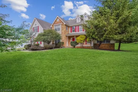 3 Eddy Ln, Bridgewater, NJ 08807
