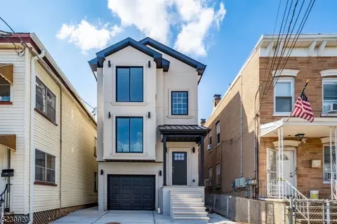 215 Centre St, Elizabeth, NJ 07202