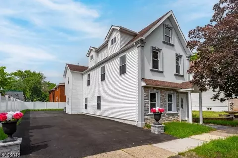 113 Carnegie St, Linden, NJ 07036