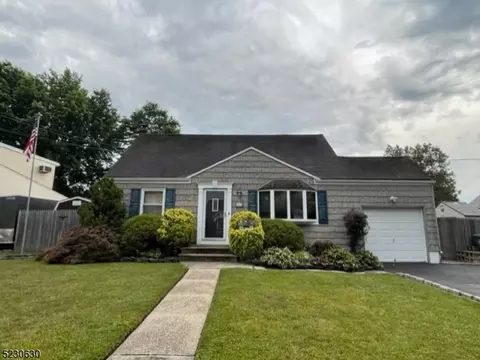 1415 Thelma Ter, Linden, NJ 07036