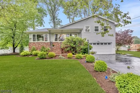 1085 Willow Rd, Mountainside, NJ 07092