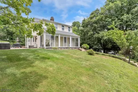 180 S Martine Ave, Fanwood, NJ 07023