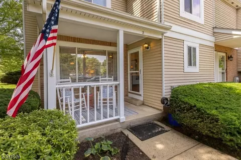 2 Bradovra Ct, Hillsborough, NJ 08844