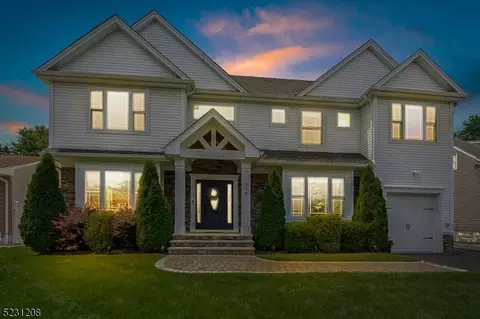 218 N 24th St, Kenilworth, NJ 07033