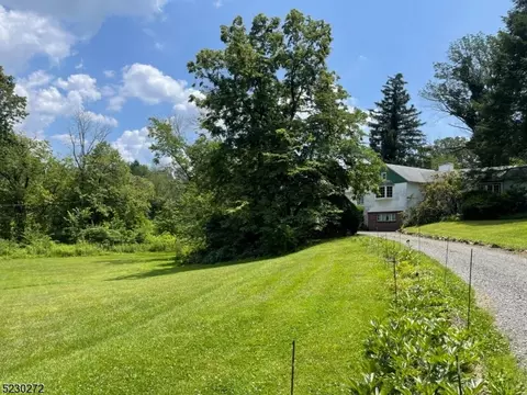 158 Mountain Ave, Warren, NJ 07059