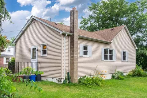 900 North St, Manville, NJ 08835