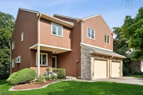 80 Bond St, Bridgewater, NJ 08807