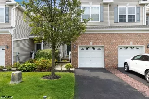 6 Wlodarczyk Pl, Parlin, NJ 08859