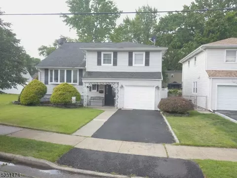 916 Rayhon Ter, Rahway, NJ 07065