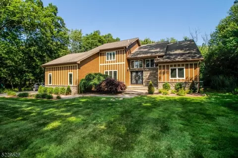2 Nye Ave, Hanover, NJ 07981