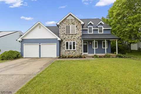 7 Sassafras Dr, Winslow Twp, NJ 08081