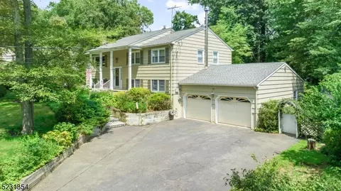 25 Dodie Dr, Parsippany-troy Hills Twp, NJ 07054