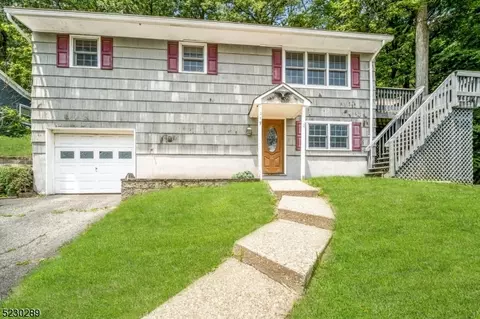 219 Lakeside Ave, Lake Hopatcong, NJ 07849