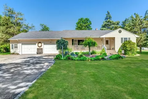 345 Woods Rd, Hillsborough, NJ 08844