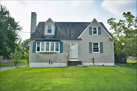 355 Metlars Ln, Piscataway, NJ 08854