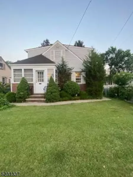 26 Cayuga Rd, Cranford, NJ 07016