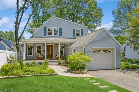 455 Grove St, Roselle, NJ 07203