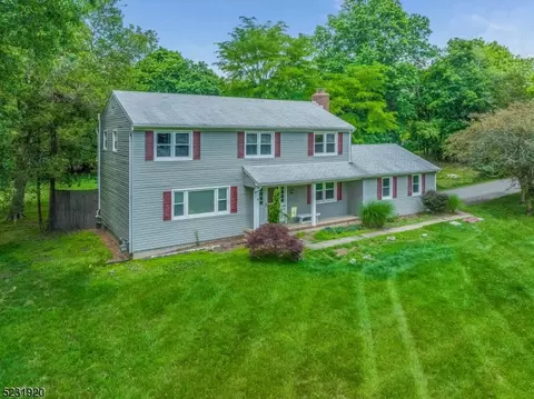 2 Cider Mill Cir, Flemington, NJ 08822