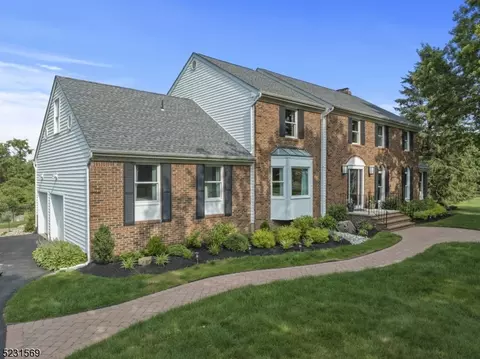 5 E Ridge Rd, Montgomery, NJ 08558