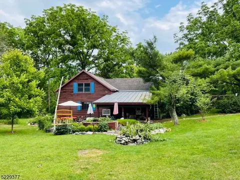 113 Owens Station Rd, Sussex, NJ 07461