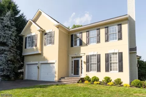 25 Wellington Dr, Bernards, NJ 07920