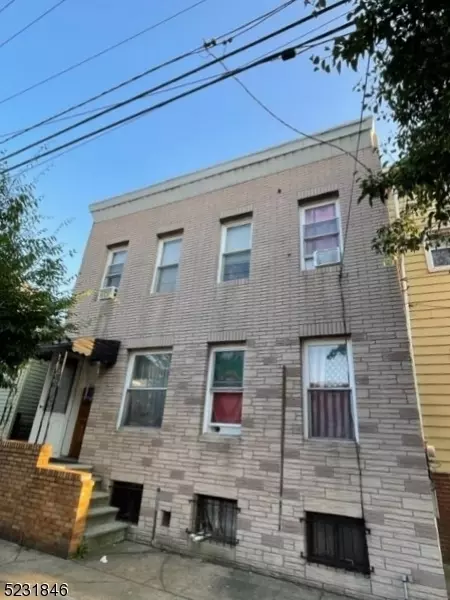 127 Delancy St, Newark, NJ 07105