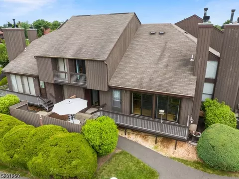 36-33 Bloomingdale Dr #33, Hillsborough, NJ 08844