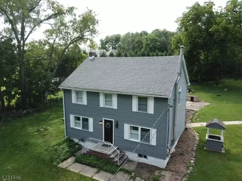 97 Beaver Run Rd, Lafayette, NJ 07848