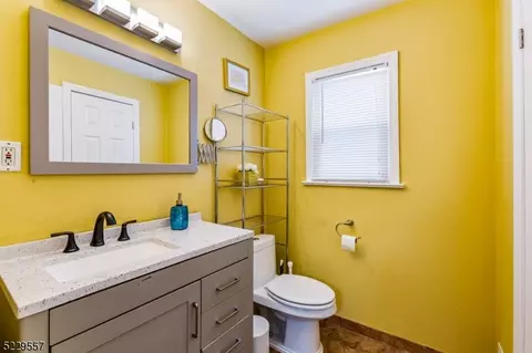 535 Hory St, Roselle, NJ 07203 photo 13