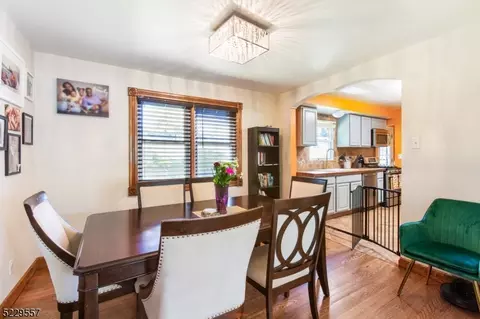 535 Hory St, Roselle, NJ 07203 photo 6