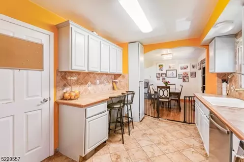 535 Hory St, Roselle, NJ 07203 photo 8