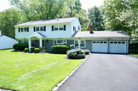 7 Stephen Ter, Parsippany-troy Hills Twp, NJ 07054