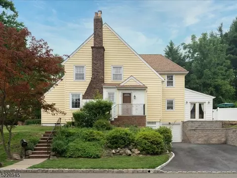 52 Blackburne Ter, West Orange, NJ 07052