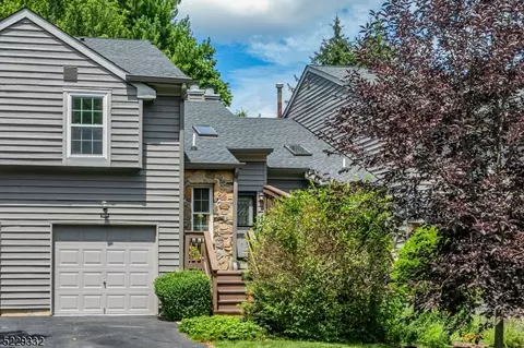 34 Chicopee Dr # -F, Princeton, NJ 08540