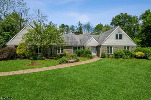 15 Baileys Mill Rd, Harding Twp, NJ 07960