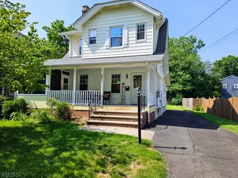 821 Embree Cres, Westfield, NJ 07090