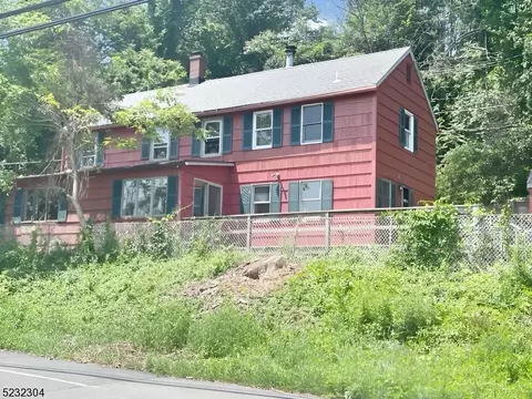 438 Old Dover Rd, Morris Plains, NJ 07950
