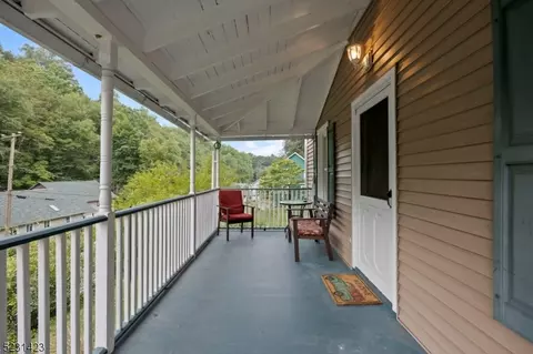75 E Main St, High Bridge, NJ 08829 photo 4