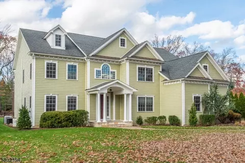29 Cathedral Ave, Florham Park, NJ 07932