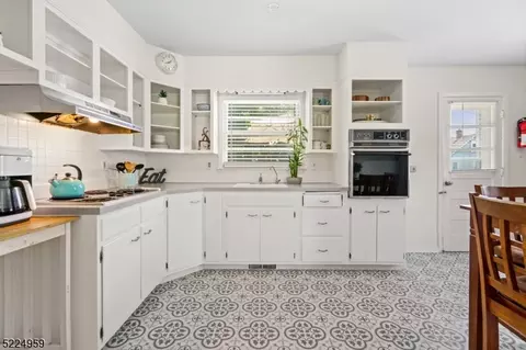 88 Guy St, Dover, NJ 07801 photo 8
