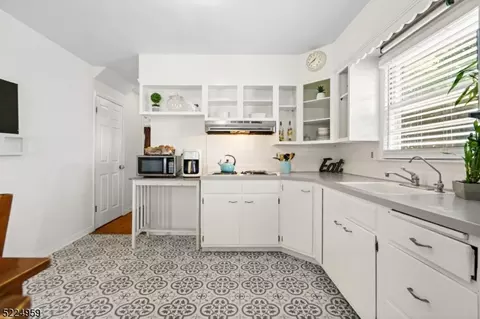 88 Guy St, Dover, NJ 07801 photo 7